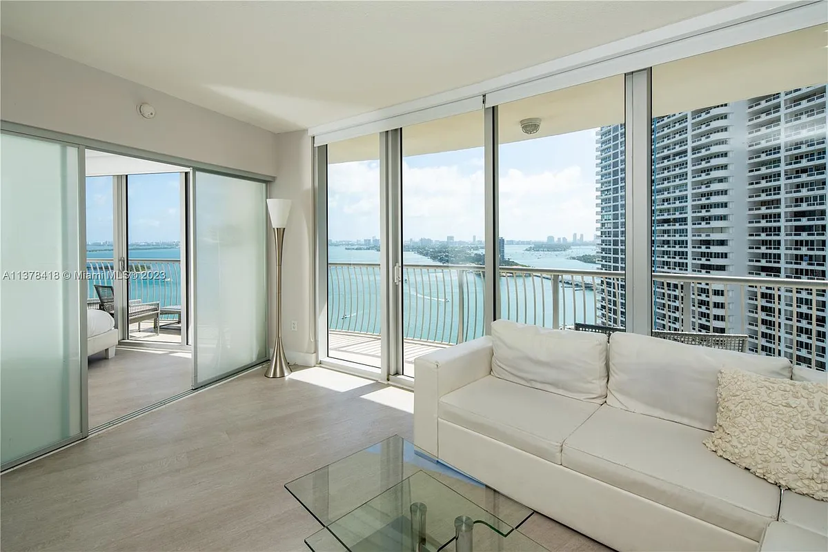 Building Photo - 1750 N Bayshore Dr #2602