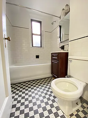 Rented by Bond New York | media 16