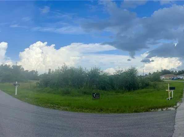 2302 Dogwood AVE N, LEHIGH ACRES, FL 33971