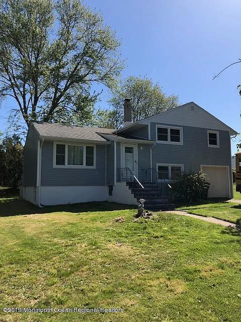 10 Valley Dr photo 1
