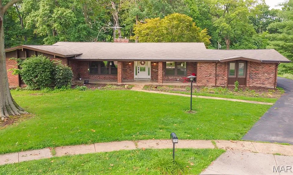 395 Statesman Ct