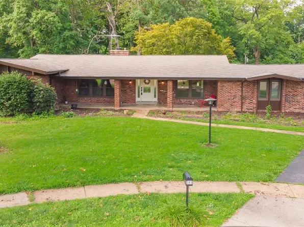 395 Statesman Ct, Chesterfield, MO 63017