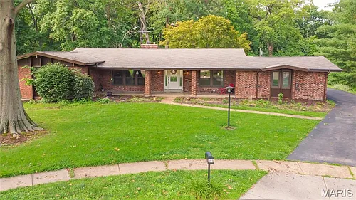 395 Statesman Ct Photo 1