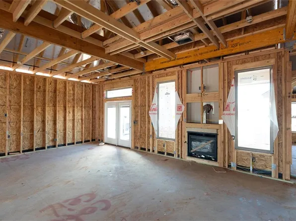 8341 Cora Tree Dr, Edmond, OK 73034