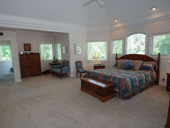 3rd image of 5566 Little Fawn Ct