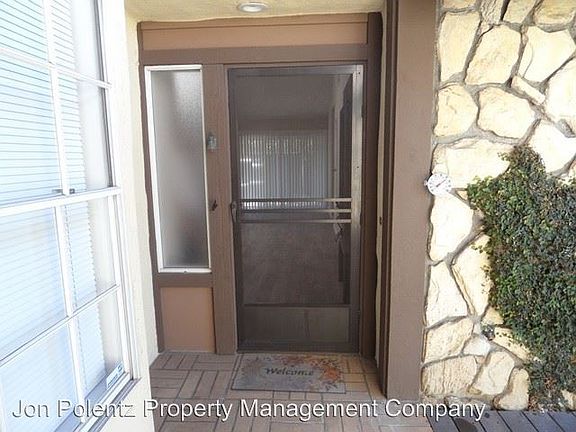 5th image of 2040 E Wellington Ave