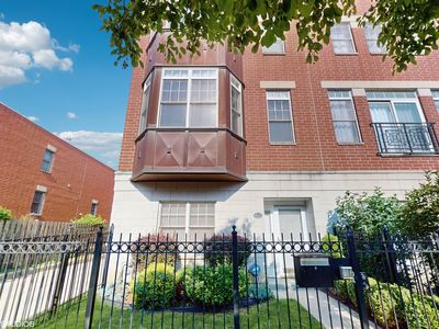 4606 S Woodlawn Ave, Chicago, IL, 60653