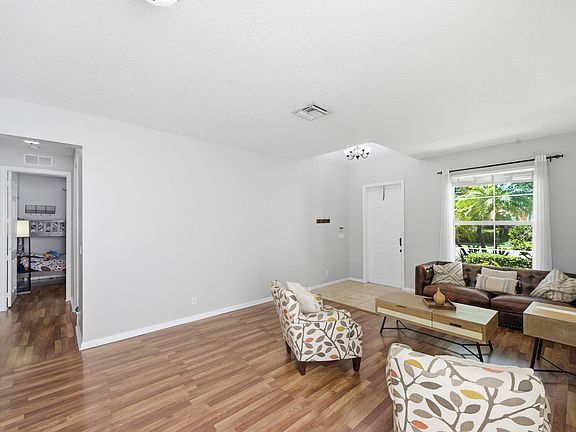 4th image of 283 Mulberry Grove Road