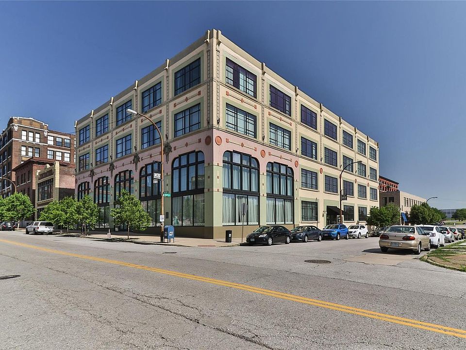 1st image of 2201 Locust St Unit 307