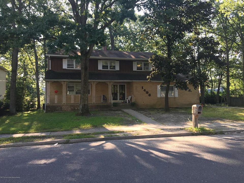 1st image of 1493 Parkside Dr