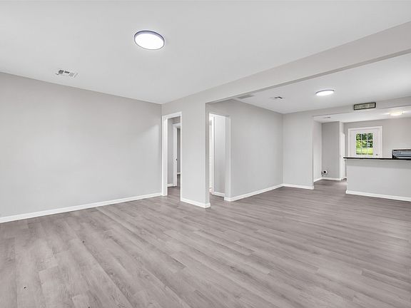 3rd image of 5366 S 36th West Ave