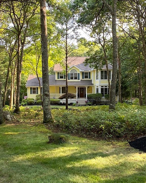 1st image of 31 Panettieri Dr