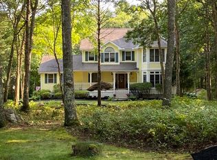 31 Panettieri Dr, Lakeville, MA 02347