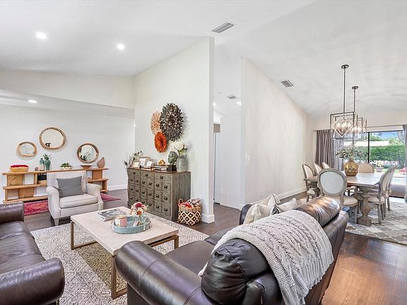 5th image of 8833 NW 47th Drive