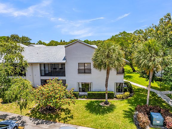 3rd image of 3729 NW 35th Street