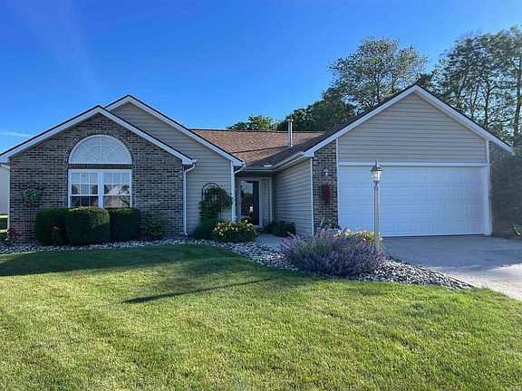 3rd image of 15803 Timberwillow Dr