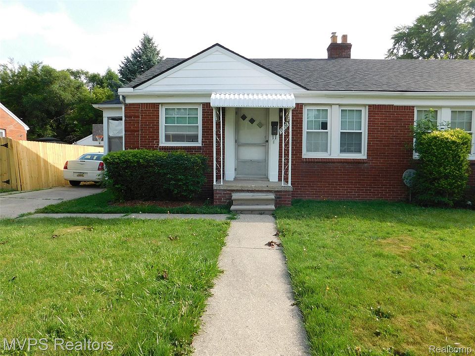 1st image of 18557 Roscommon St