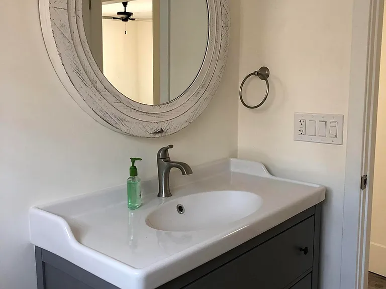 326 W Highland Ave — Photo 12