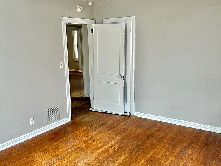 1215 Willow Branch Ave — Photo 24