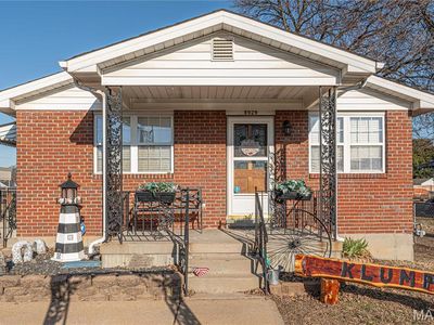 8929 S Grand Ave, Saint Louis, MO, 63125