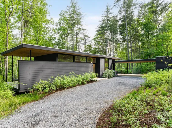 37 Trail Top Dr, Asheville, NC 28805