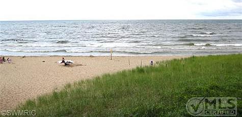 Close to Lake Michigan at Douglas Beach