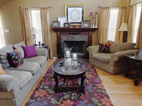 3rd image of 1450 Pauline Cir