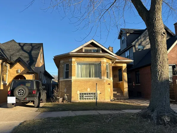 7945 S Chappel Ave, Chicago, IL 60617