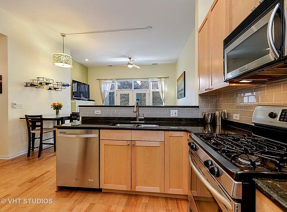5th image of 5318 N Ravenswood Ave Unit 207