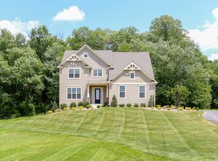 68 Edgewater Dr, Fredericksburg, VA 22406