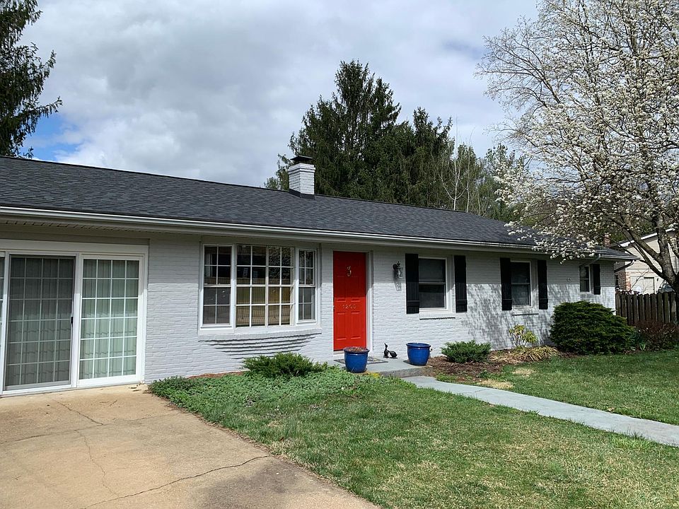 1st image of 1205 S Dogwood Dr