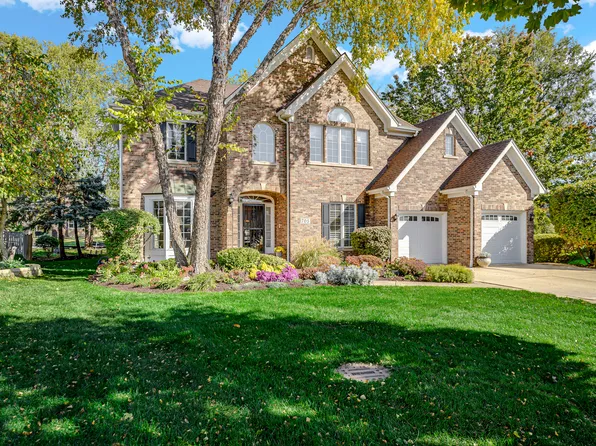 705 Megan Ct, Westmont, IL 60559