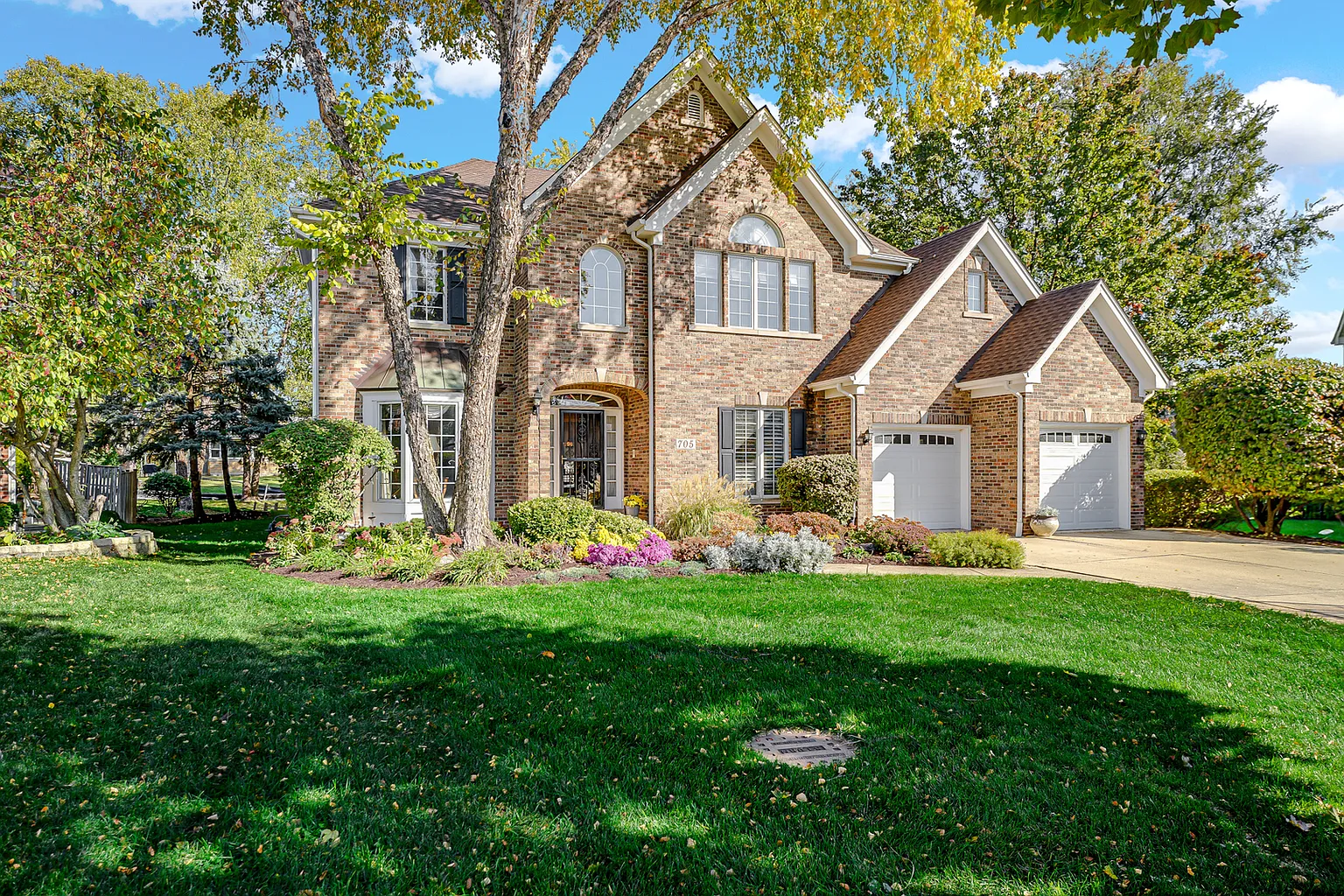 705 Megan Ct photo 1