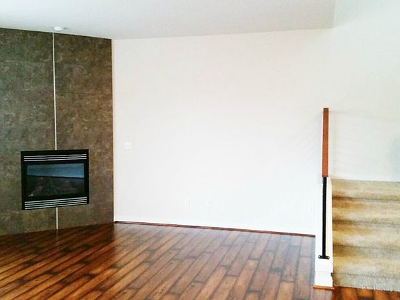 4th image of 15829 13th Ave W