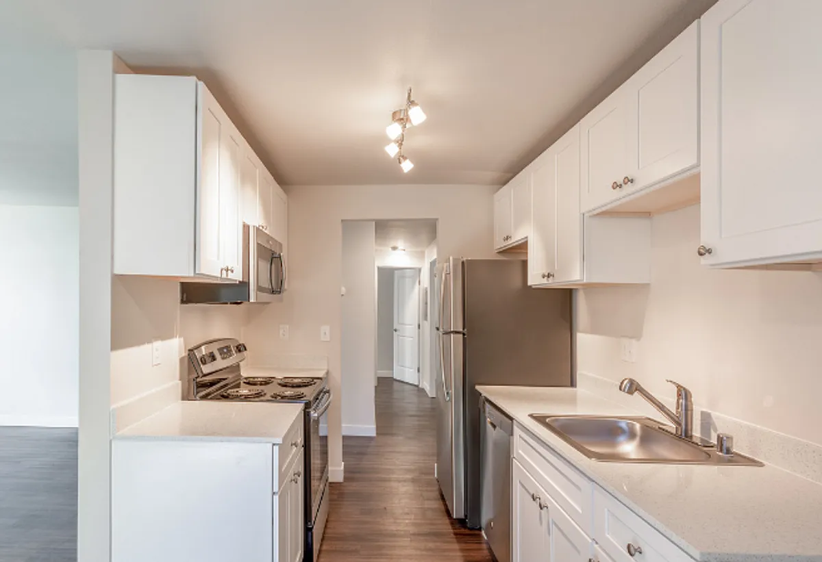 Building Photo - Cedar Park Apartments