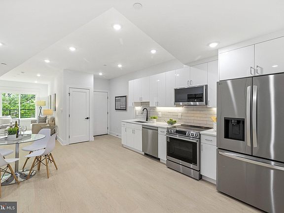 4th image of 1650 Columbia Rd NW #301