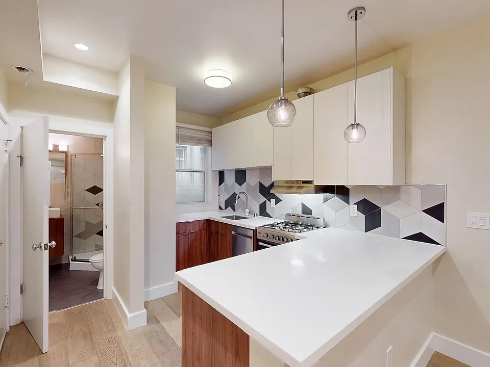 333 Hyde St #3