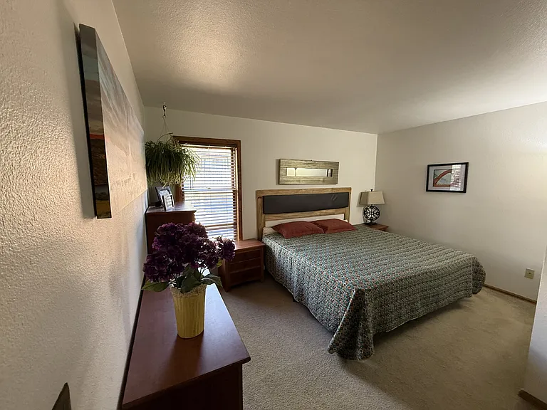1063 Love Ct #A — Photo 10