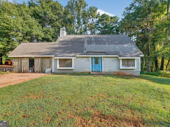106 Valley Rd, Stockbridge, GA 30281
