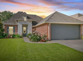 413 Copper Ridge Dr, Youngsville, LA 70592