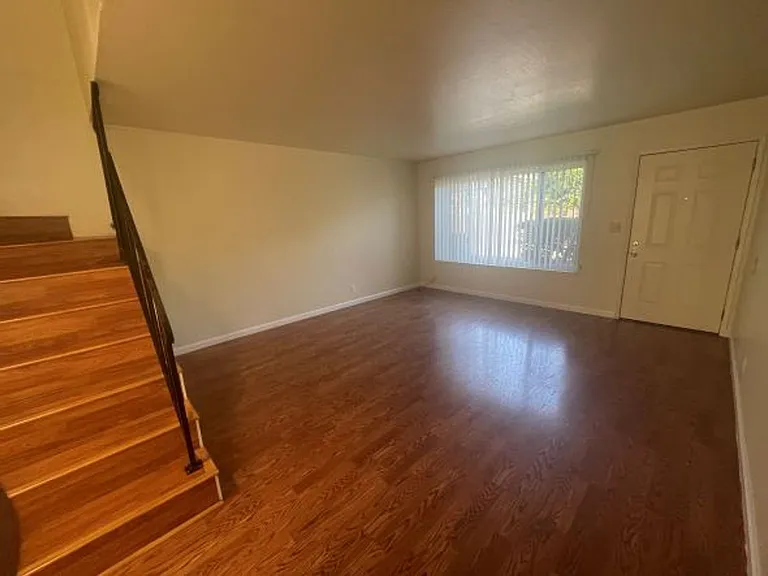 4560 Thornton Ave #15 — Photo 3