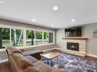 (Undisclosed Address), Minnetonka, MN 55305