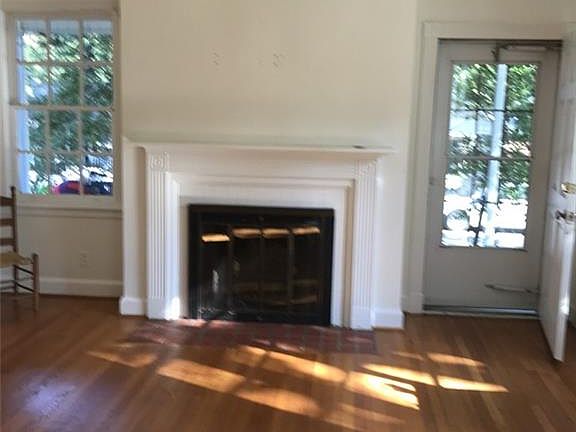 3rd image of 817 N Eugene St