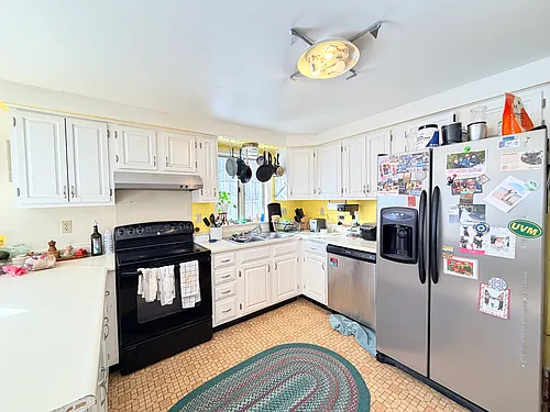 26 Arden St Photo 1