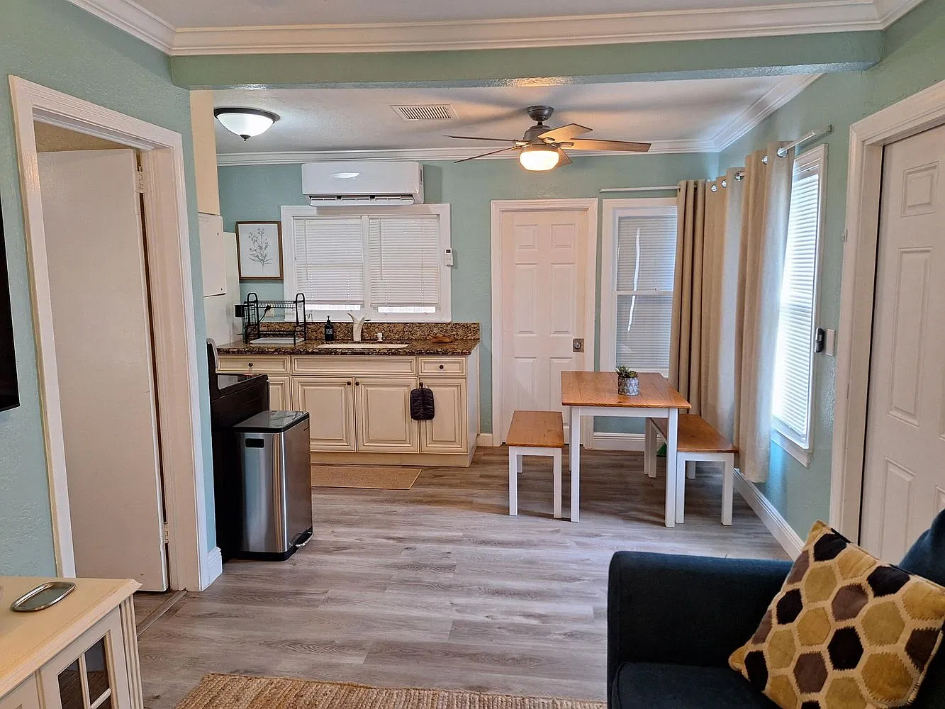 802 N M St — Photo 1