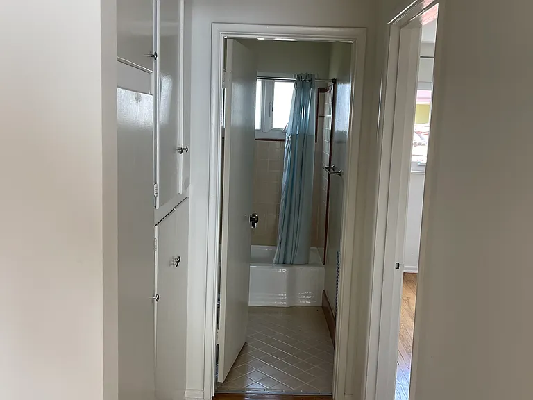 1477 Havenhurst Dr #2 — Photo 30
