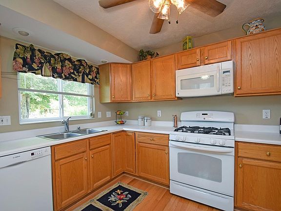 5th image of 5891 Meadow Lark Ct
