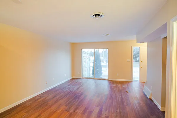 2 Markham Cir #D — Photo 5