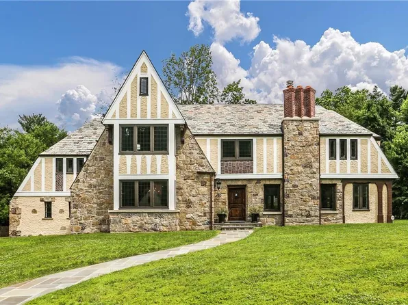 7 Moore Road, Bronxville, NY 10708