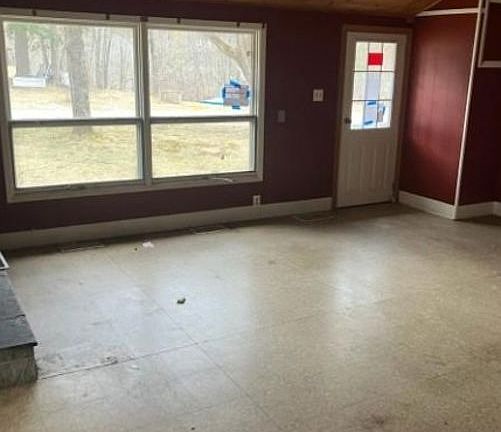 2nd image of 25 Murdough Rd